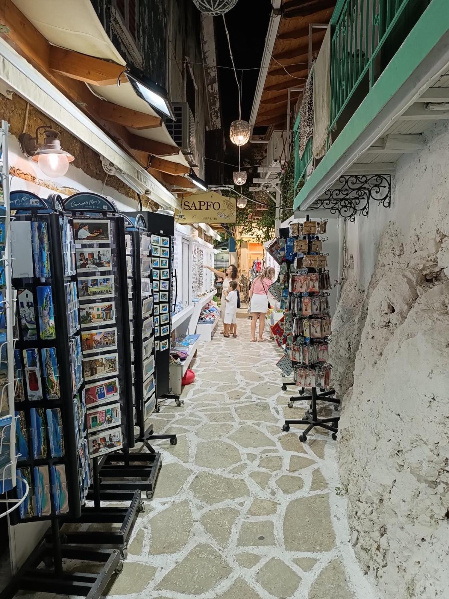 Politis' Wooden House Apartment Vasiliki  Bagian luar foto