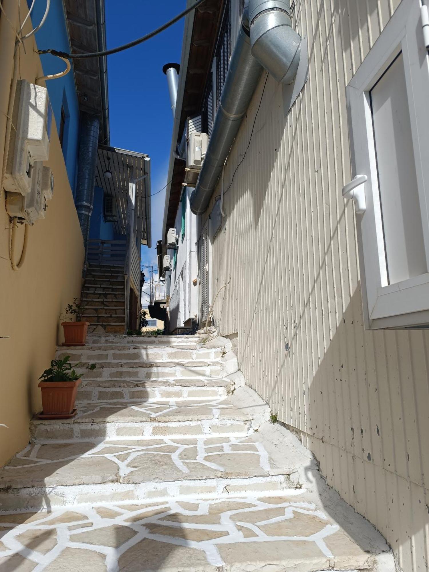 Politis' Wooden House Apartment Vasiliki  Bagian luar foto